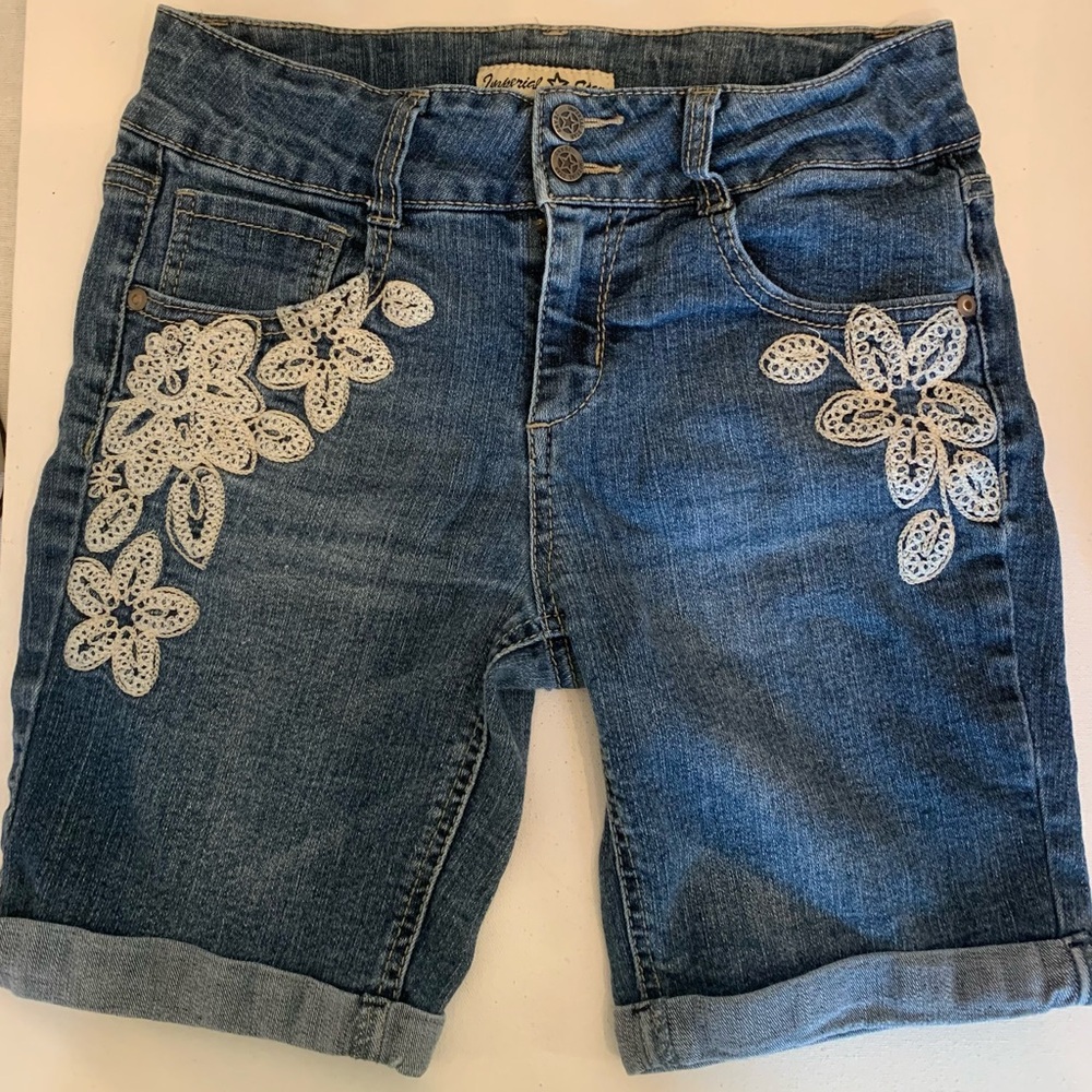 Imperial Star Girls Blue Denim Shorts Size US 12-14 Lace Flower Embellishments